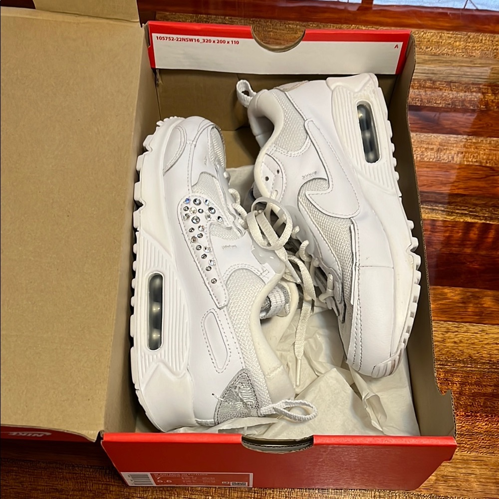 Nike Air Max 90 White Sneakers - Picture 9 of 9